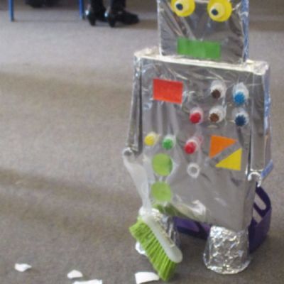 Y4 Cleaning robot